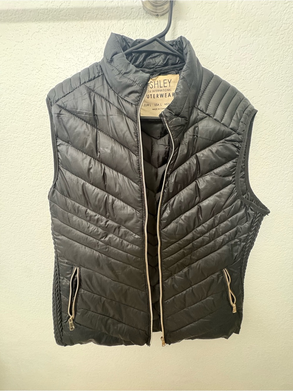 Ashley By 26 International Black Quilted Lightweight Vest